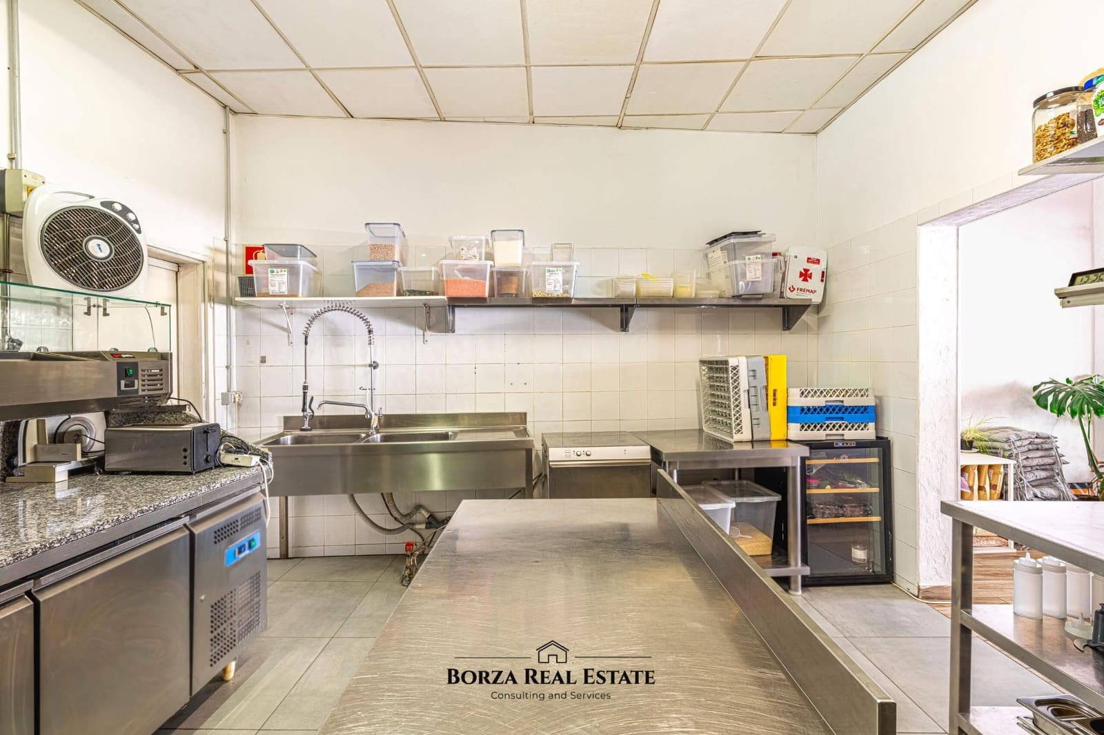 Kommersiell till salu i Costa Adeje - 69 000 € (Ref: 9449404)