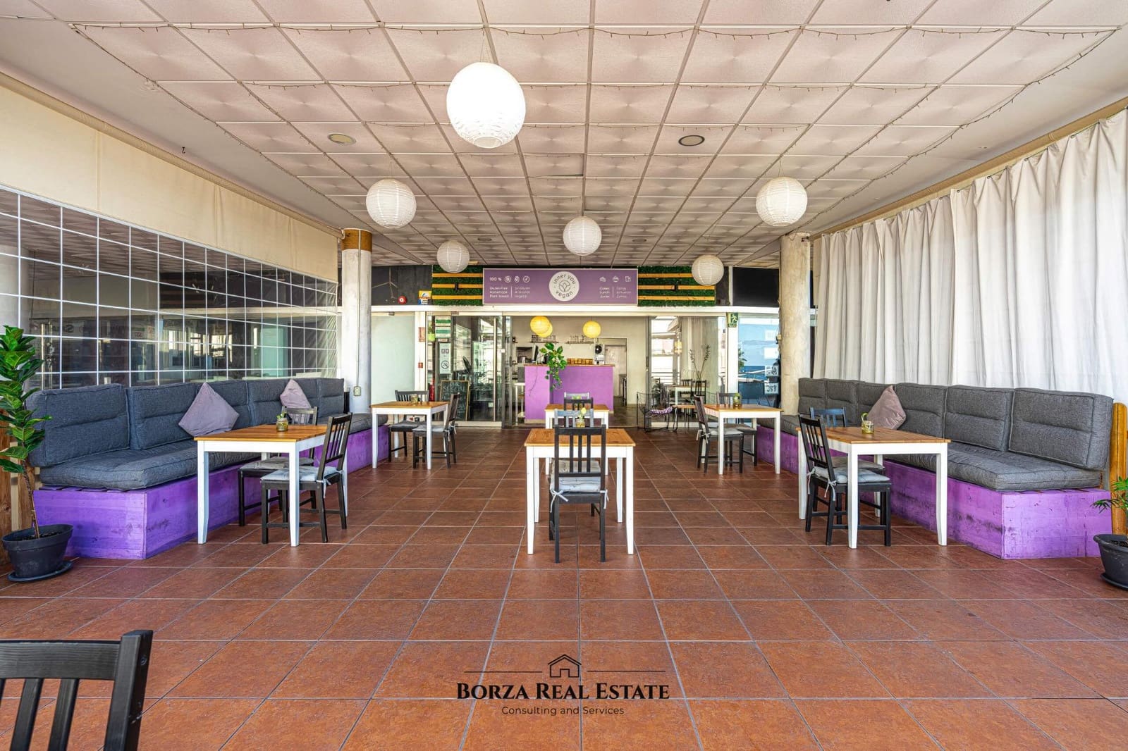 Commercial for sale in Costa Adeje - € 49,900 (Ref: 9449404)