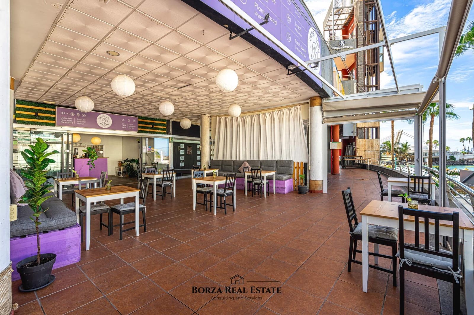 Commercial for sale in Costa Adeje - € 49,900 (Ref: 9449404)