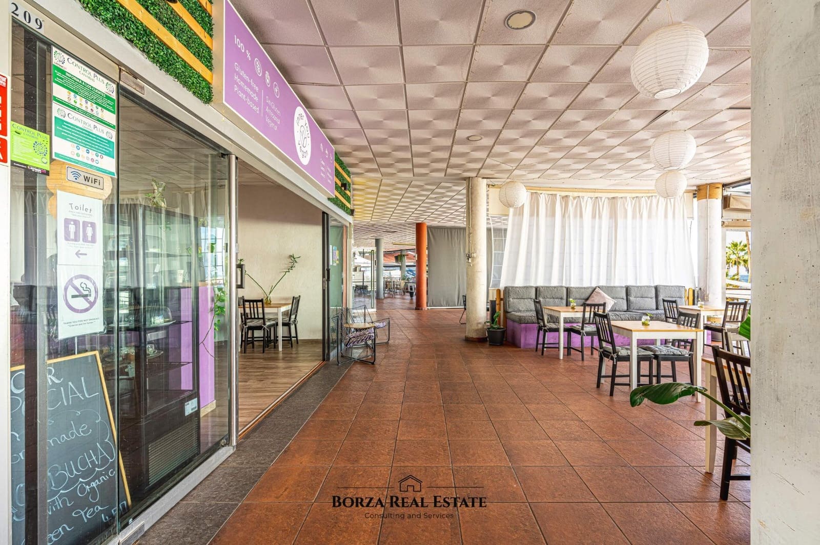 Commercial for sale in Costa Adeje - € 49,900 (Ref: 9449404)