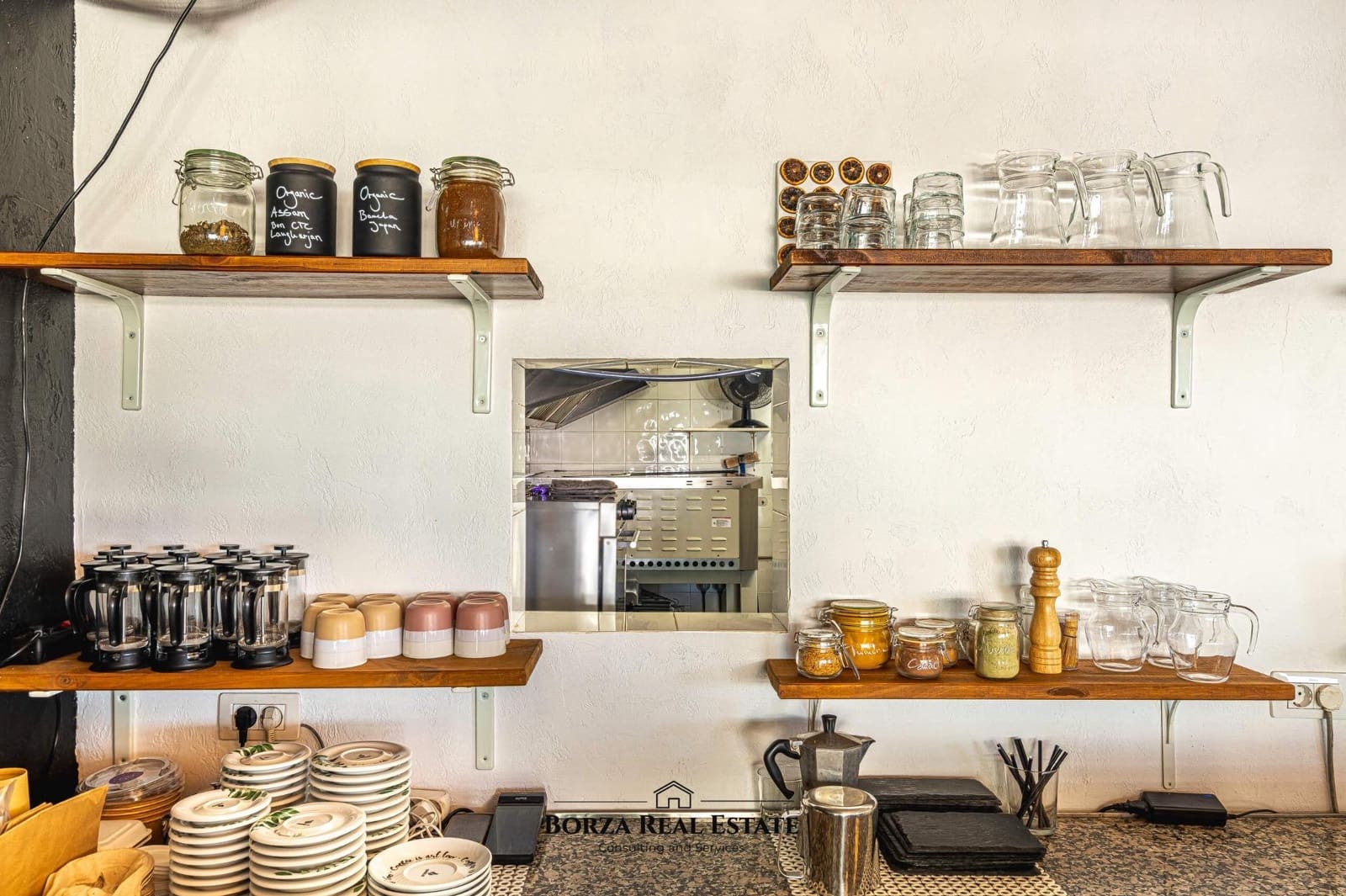 Commercial for sale in Costa Adeje - € 49,900 (Ref: 9449404)