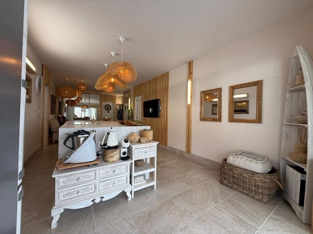 2 sypialnia Apartament na sprzedaż w Torviscas Centro y Alto, Adeje z basenem - 449 000 € (Ref: 9471217)