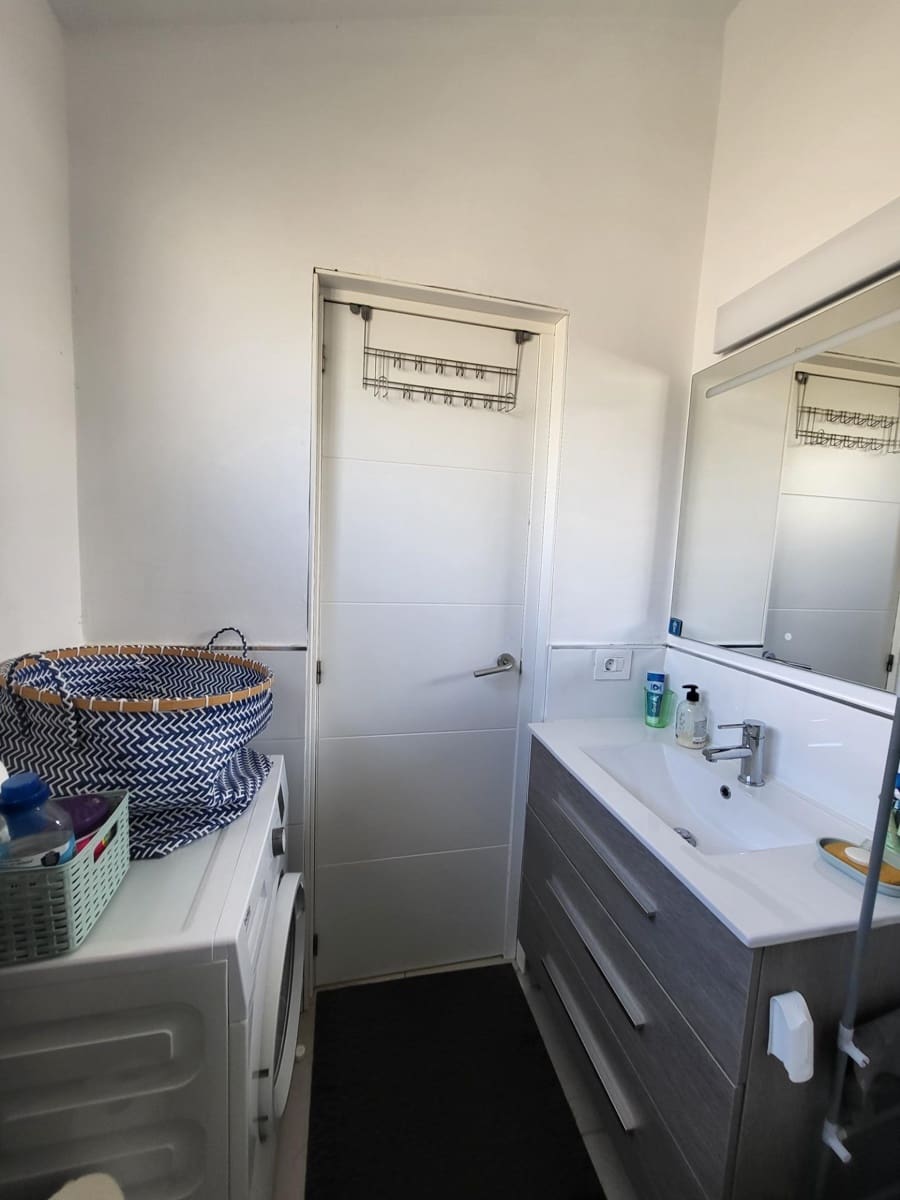1 bedroom Studio for sale in Playa de las Americas - € 220,000 (Ref: 9478776)