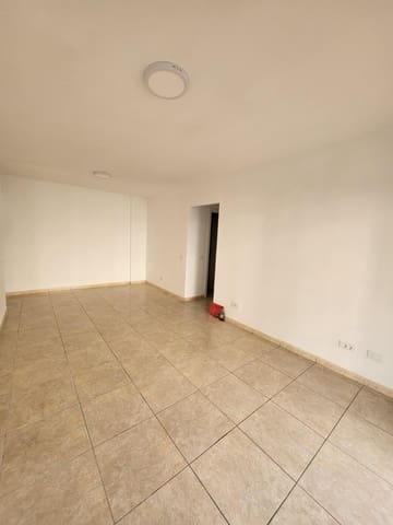 3 soverom Leilighet til leie i Los Cristianos, Arona med svømmebasseng - € 1 800 (Ref: 9502457)