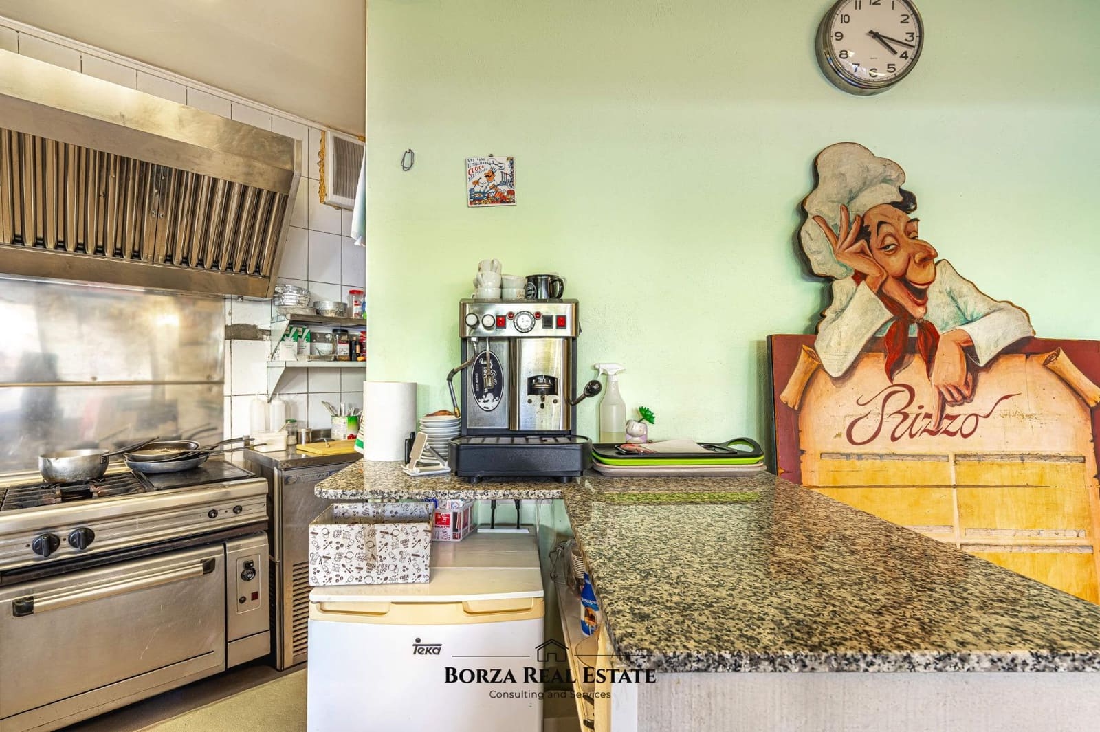 Local Comercial en Costa Adeje en venta - 59.000 € (Ref: 9504373)