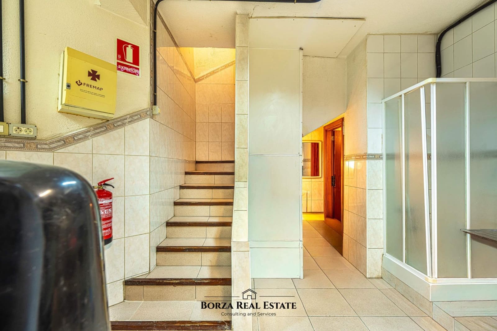 Local Comercial en Costa Adeje en venta - 59.000 € (Ref: 9504373)