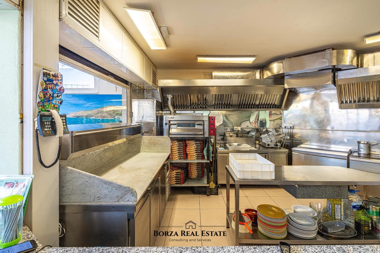 Local Comercial en Costa Adeje en venta - 59.000 € (Ref: 9504373)