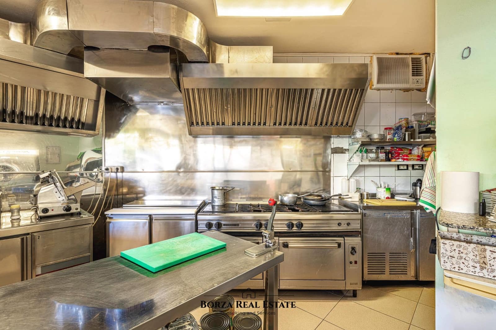 Commercieel te koop in Costa Adeje - € 59.000 (Ref: 9504373)