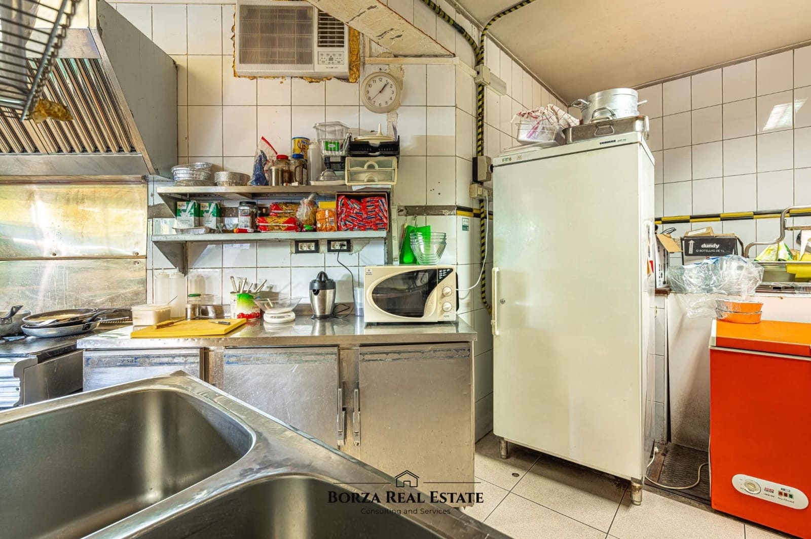 Commercieel te koop in Costa Adeje - € 59.000 (Ref: 9504373)