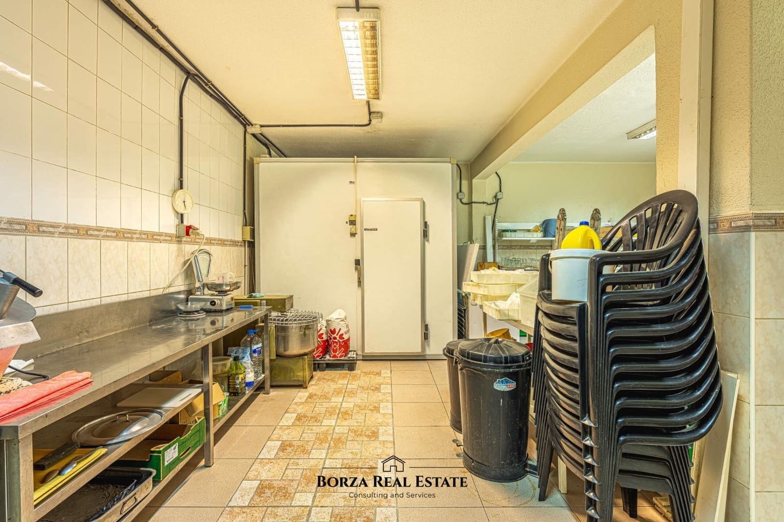 Commercieel te koop in Costa Adeje - € 59.000 (Ref: 9504373)