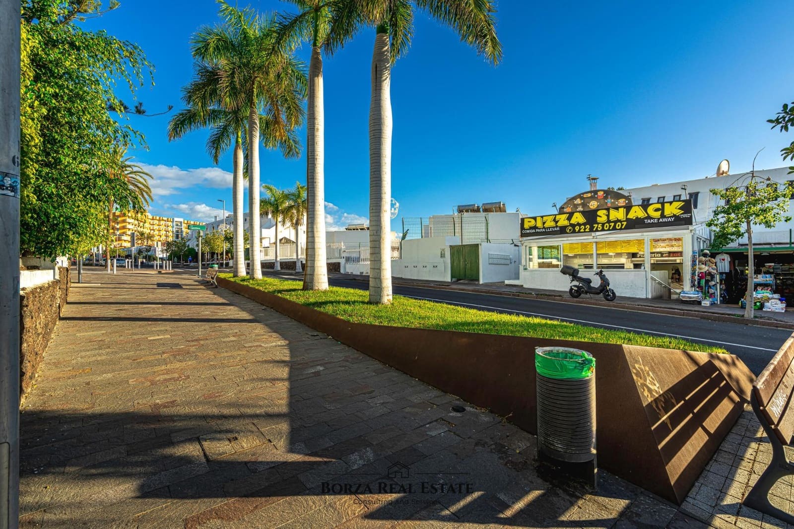 Commercieel te koop in Costa Adeje - € 59.000 (Ref: 9504373)