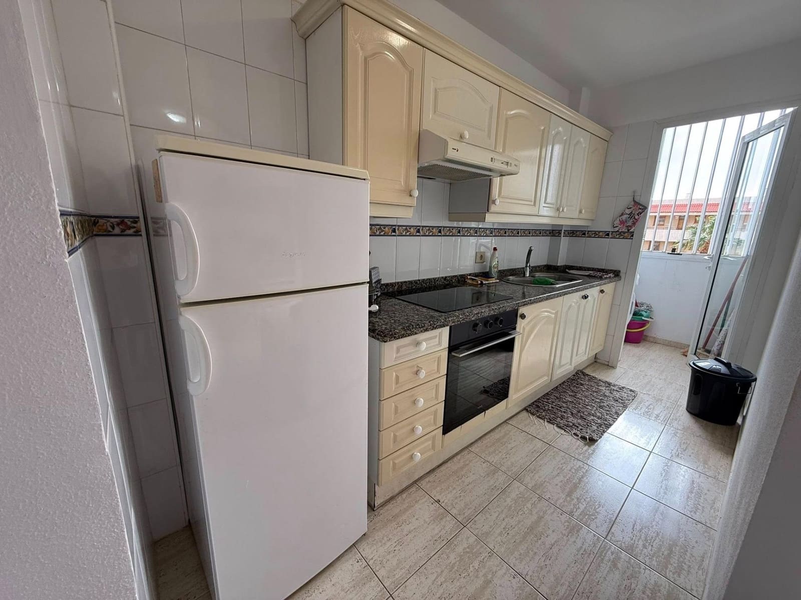 1 makuuhuone Huoneisto vuokrattavana paikassa Los Cristianos - 1 500 € (Ref: 9509031)