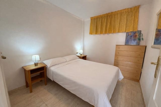 1 bedroom Apartment for rent in Los Cristianos, Arona - € 1,300 (Ref: 9509031)