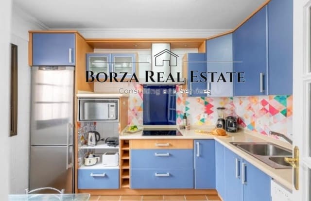 4 sypialnia Dom szeregowy na sprzedaż w El Medano, Granadilla de Abona z garażem - 699 000 € (Ref: 9519030)