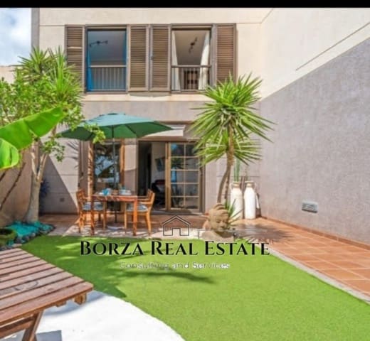 4 sypialnia Dom szeregowy na sprzedaż w El Medano, Granadilla de Abona z garażem - 699 000 € (Ref: 9519030)