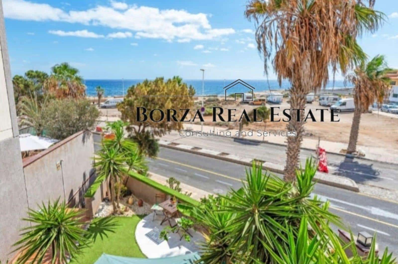 4 camera da letto Villetta a Schiera in vendita in El Medano con garage - 670.000 € (Rif: 9519030)