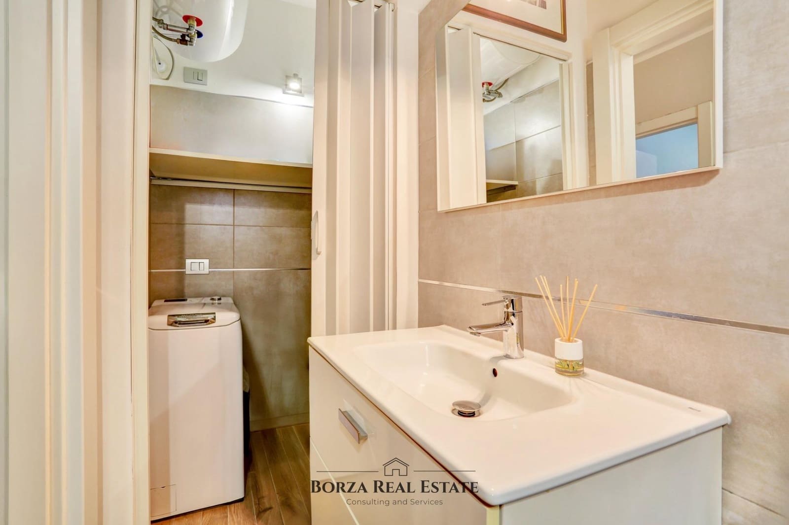 3 bedroom Villa for sale in Costa del Silencio with garage - € 550,000 (Ref: 9530783)