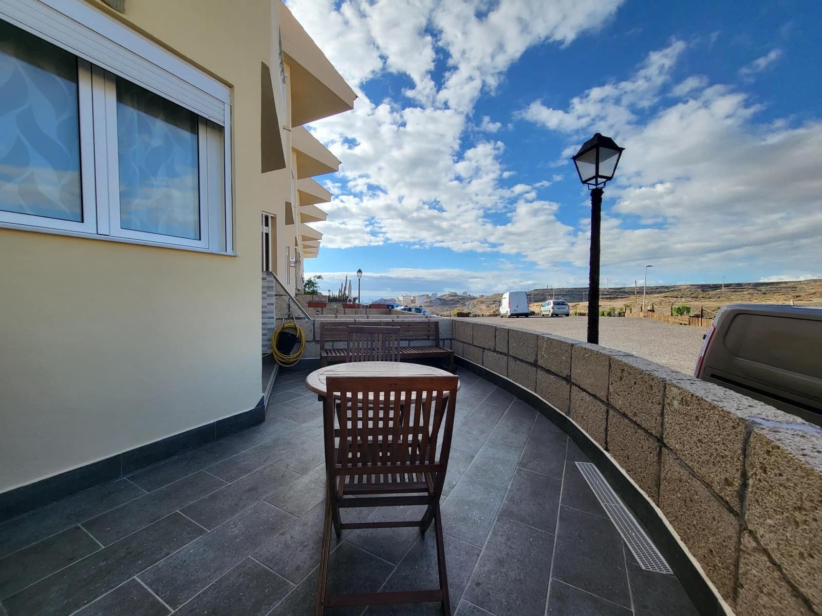 2 bedroom Terraced Villa for sale in Arico with garage - € 305,000 (Ref: 9541220)