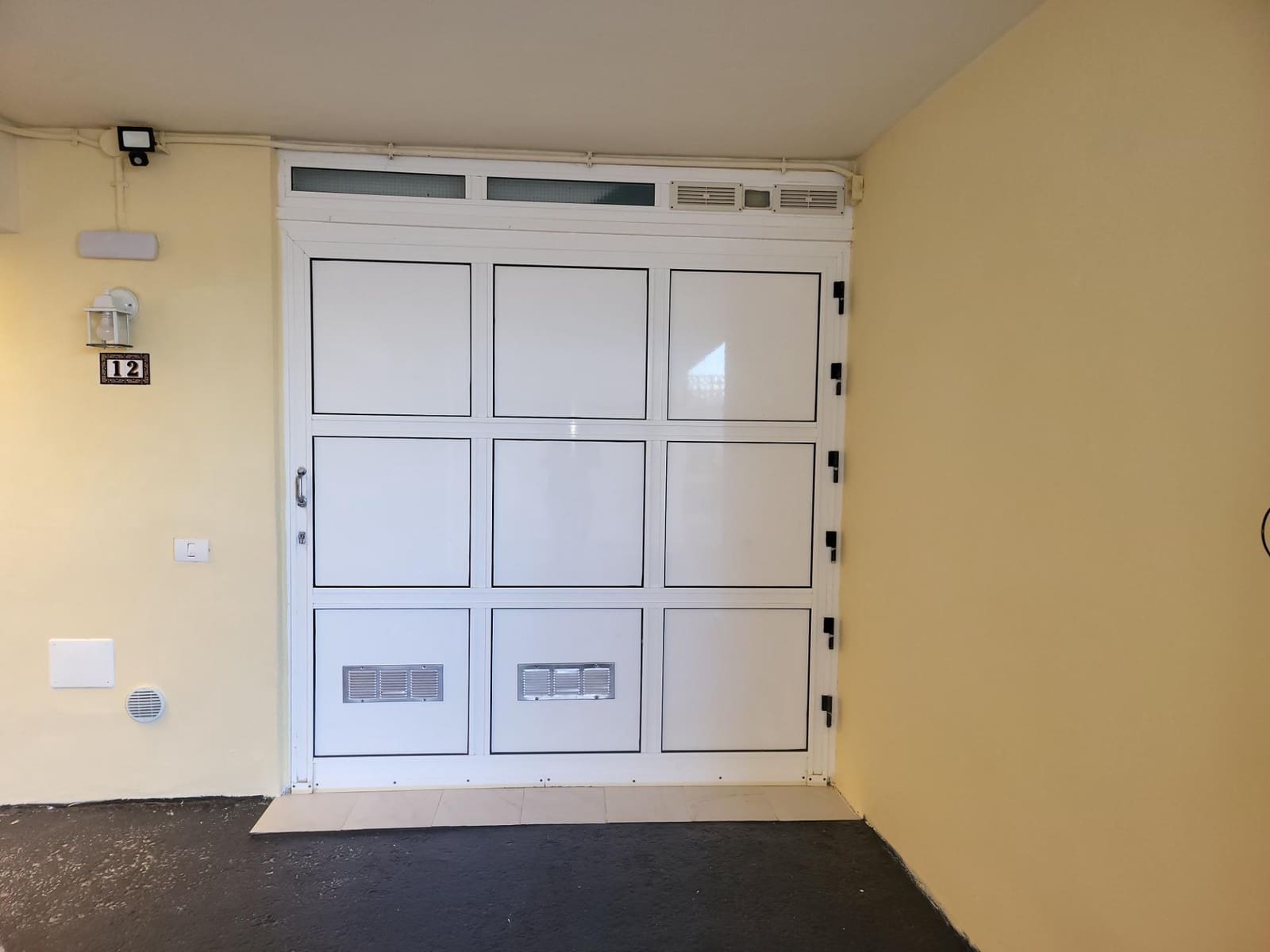 2 chambre Villa/Maison Mitoyenne à vendre à Arico avec garage - 305 000 € (Ref: 9541220)