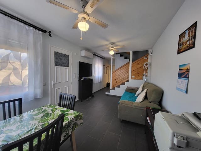 2 quarto Moradia em Banda para venda em Arico com garagem - 305 000 € (Ref: 9541220)