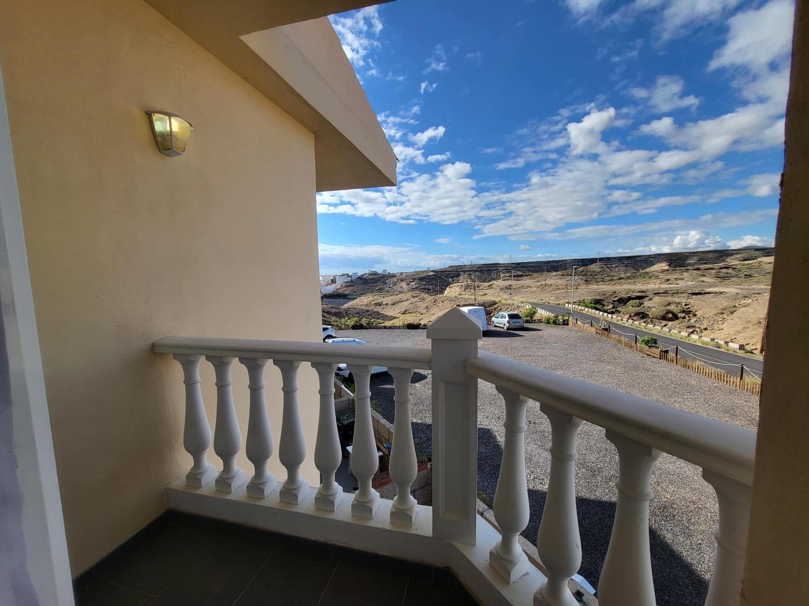 Adosado de 2 habitaciones en Arico en venta con garaje - 290.000 € (Ref: 9541220)