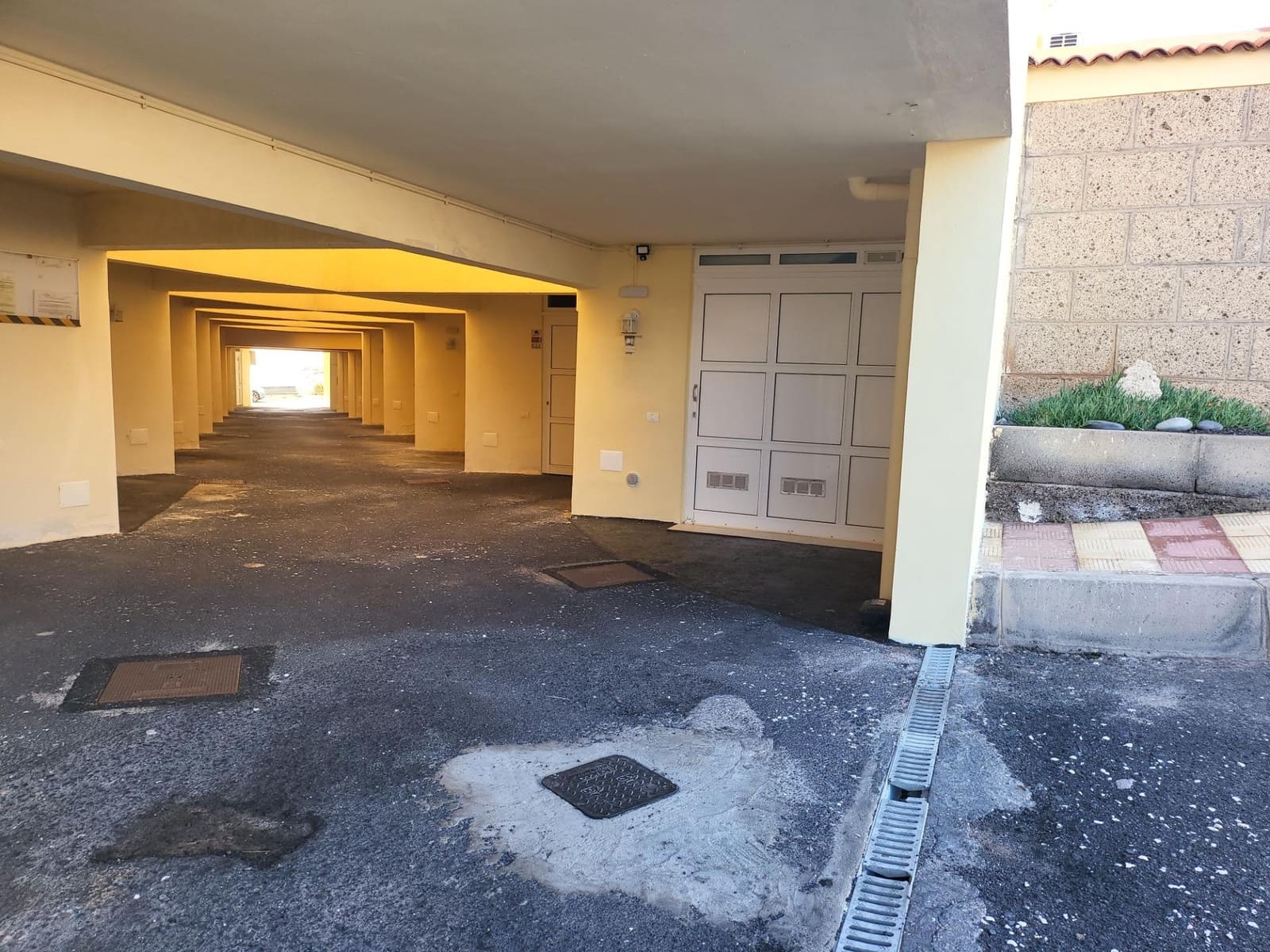 Adosado de 2 habitaciones en Arico en venta con garaje - 290.000 € (Ref: 9541220)