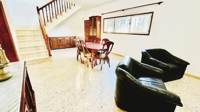 5 soveværelse Villa til salg i San Cristóbal de La Laguna med garage - € 460.000 (Ref: 9555969)