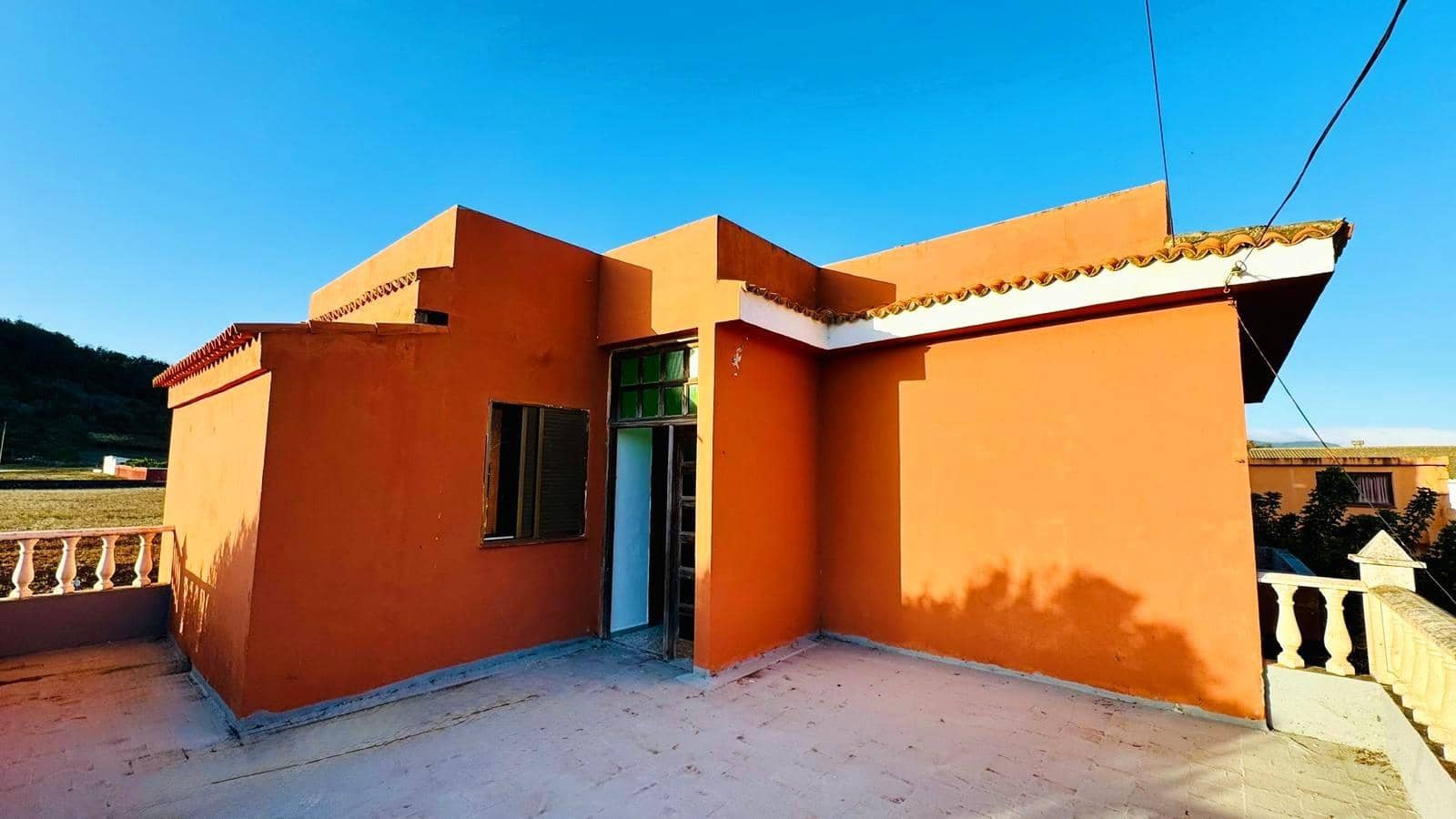 5 bedroom Villa for sale in San Cristobal de La Laguna with garage - € 435,000 (Ref: 9555969)