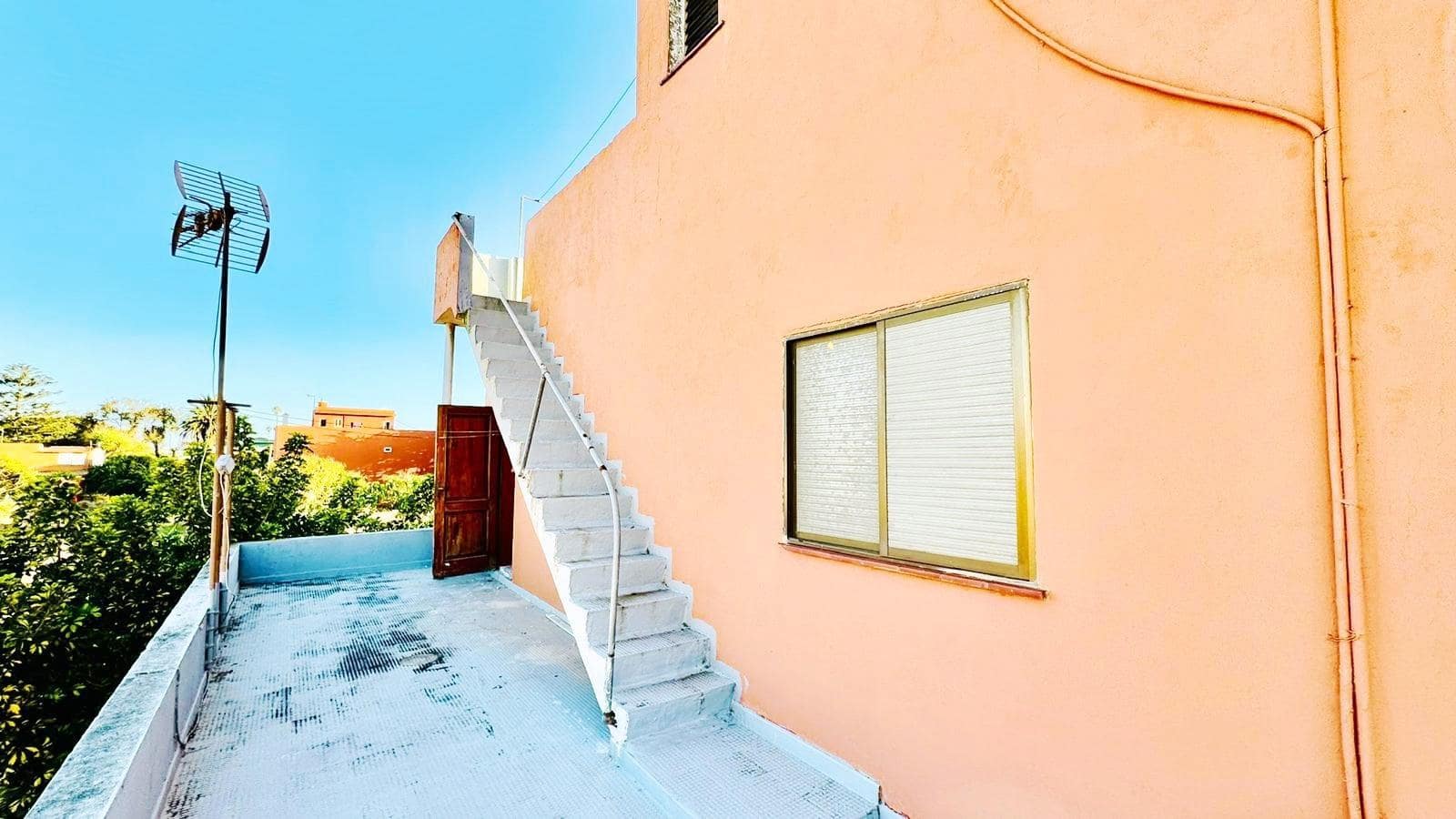 5 bedroom Villa for sale in San Cristobal de La Laguna with garage - € 435,000 (Ref: 9555969)