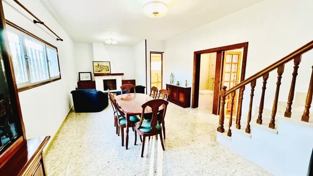 5 bedroom Villa for sale in San Cristóbal de La Laguna with garage - € 435,000 (Ref: 9555969)