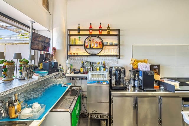 Commercieel te koop in San Eugenio Bajo, Adeje - € 125.000 (Ref: 9568783)