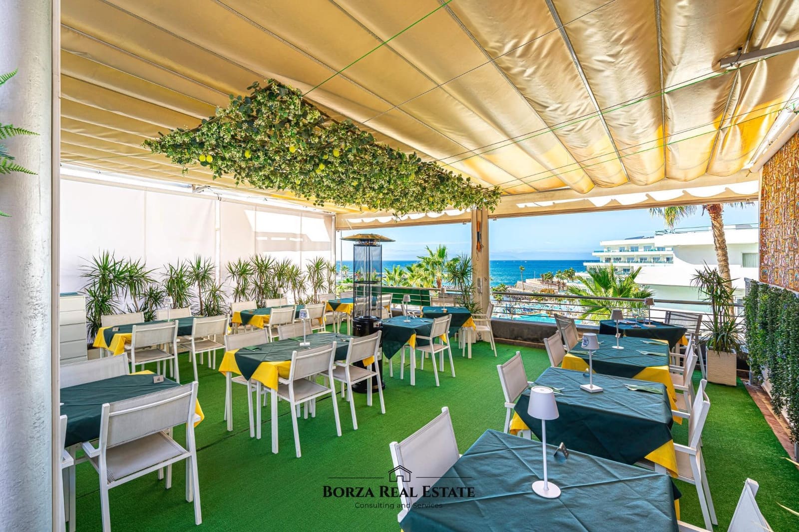 Erhverv til salg i Costa Adeje - € 125.000 (Ref: 9568783)