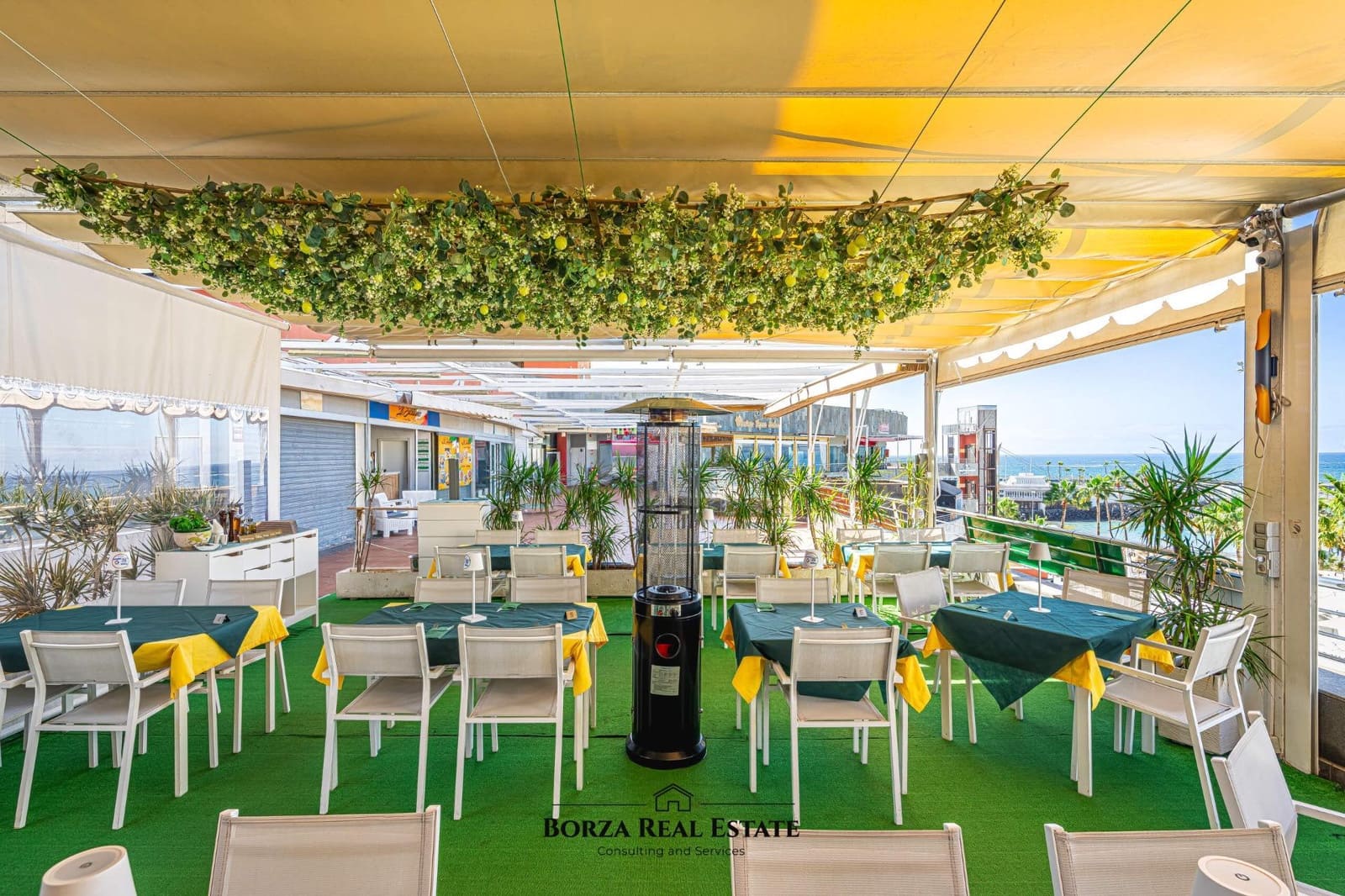 Komercyjne na sprzedaż w Costa Adeje - 125 000 € (Ref: 9568783)