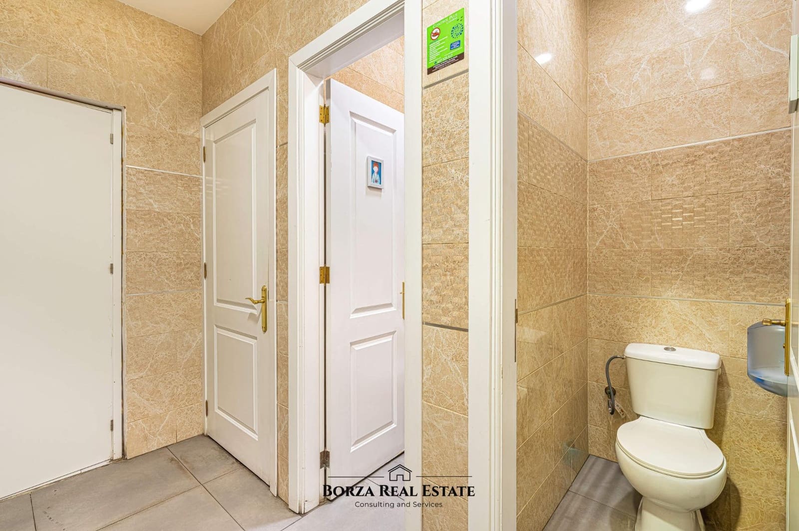 Komercyjne na sprzedaż w Costa Adeje - 125 000 € (Ref: 9568783)