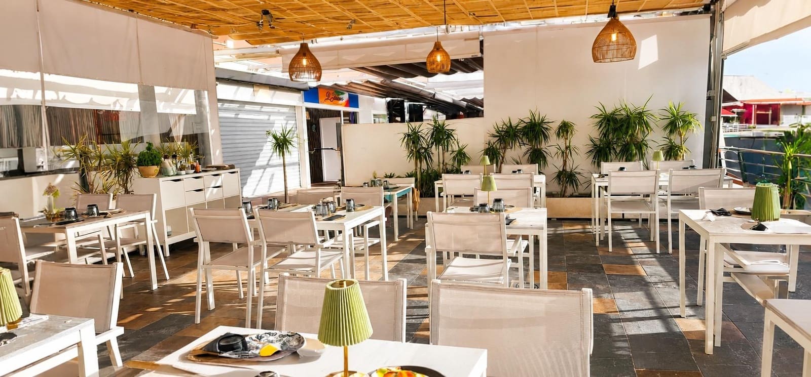 Kommersiell til salgs i Costa Adeje - € 99 000 (Ref: 9568783)