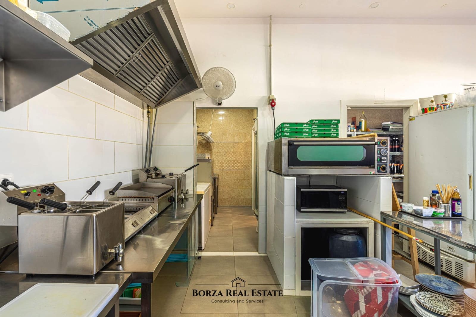 Comercial para venda em Costa Adeje - 99 000 € (Ref: 9568783)
