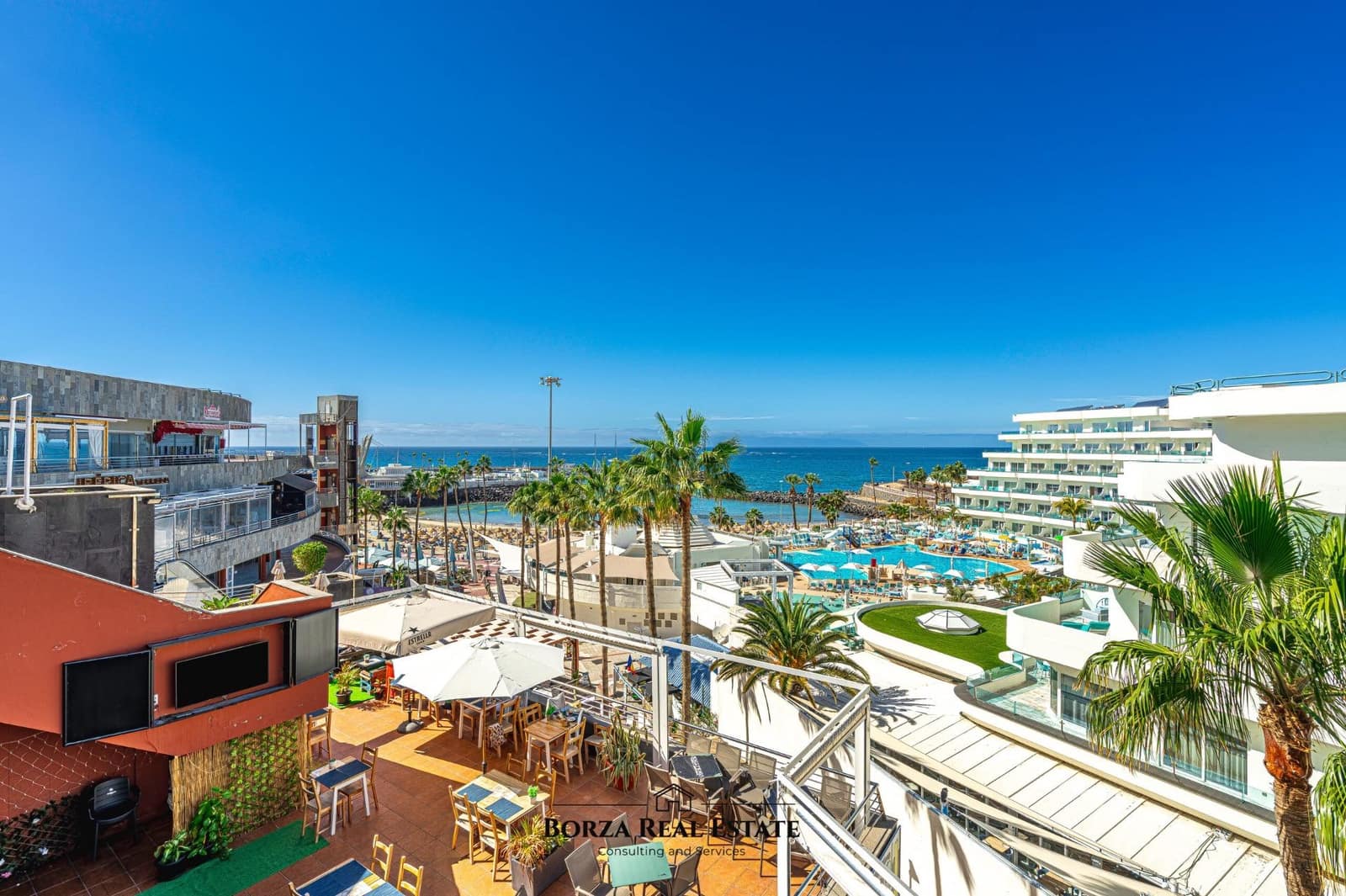 Comercial para venda em Costa Adeje - 99 000 € (Ref: 9568783)