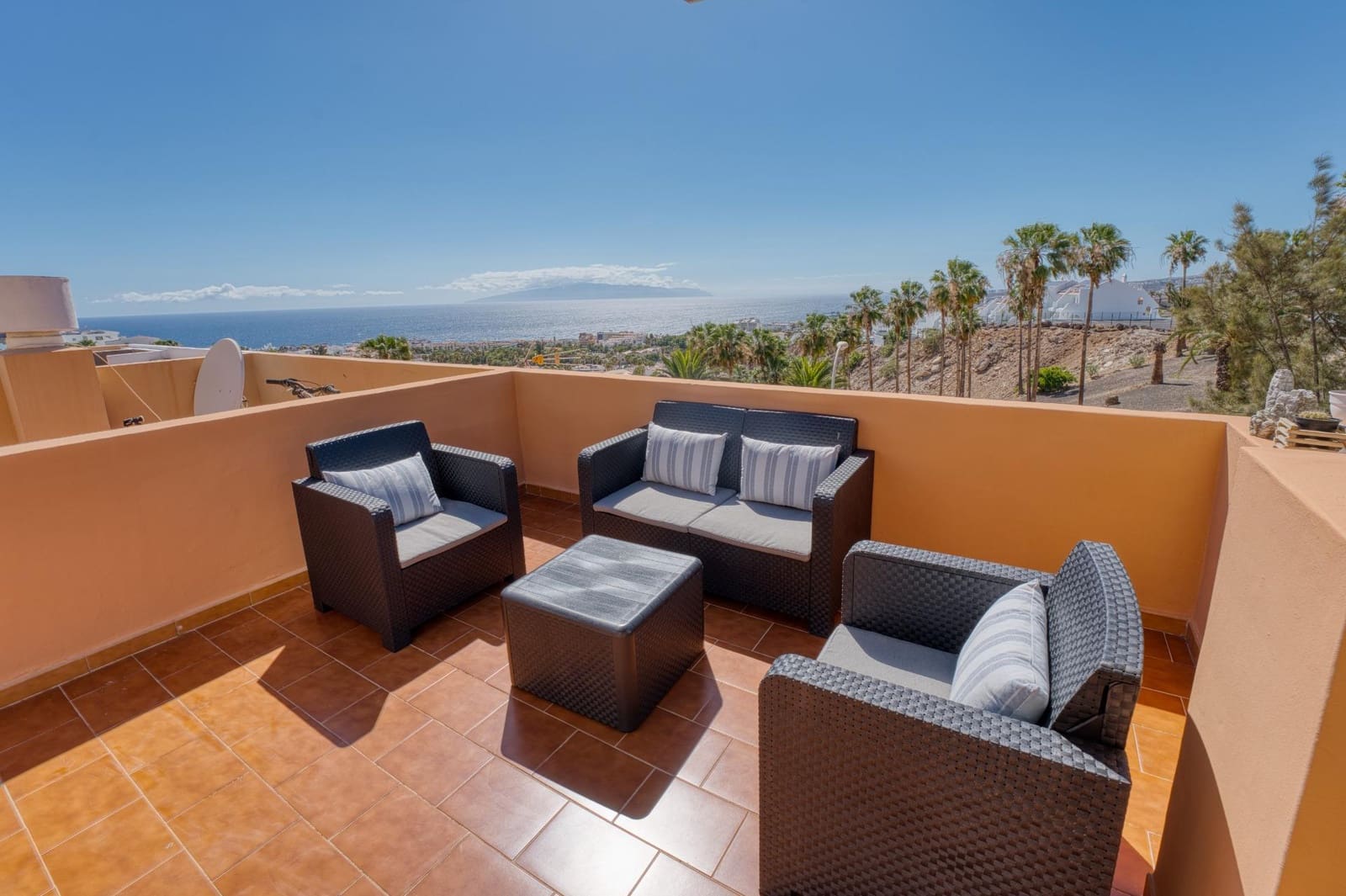 Yksiö vuokrattavana paikassa Costa Adeje - 850 € (Ref: 9586607)