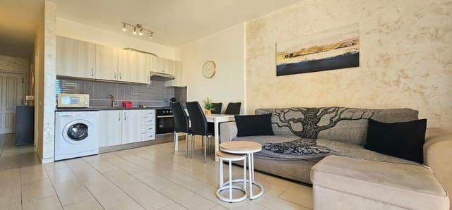 Piso de 1 habitación en Playa Paraiso, Adeje en venta con piscina - 210.000 € (Ref: 9591405)