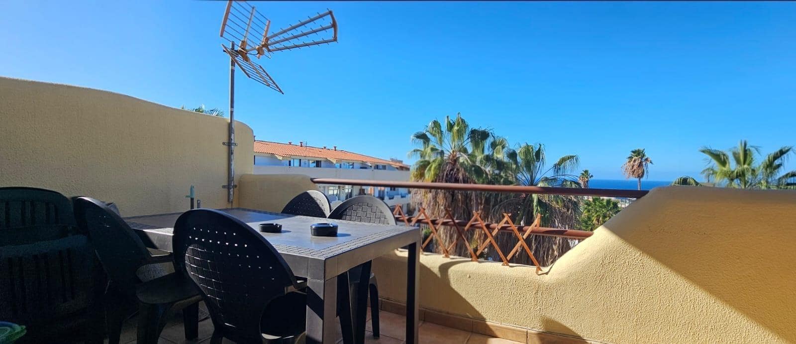 Piso de 1 habitación en Playa Paraiso en venta con piscina - 210.000 € (Ref: 9591405)