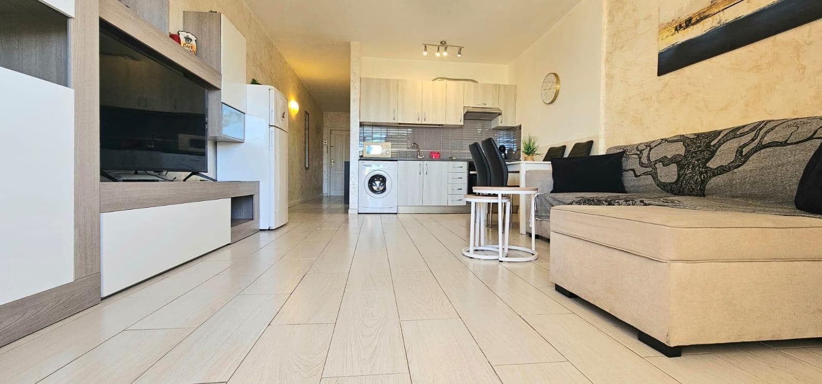 1 bedroom Flat for sale in Playa Paraiso with pool - € 210,000 (Ref: 9591405)