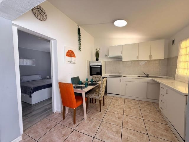 2 Zimmer Penthouse zu verkaufen in Costa del Silencio, Arona mit Pool - 209.000 € (Ref: 9596256)