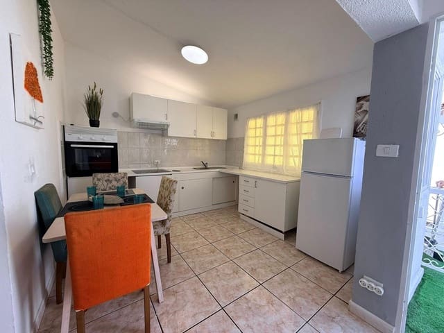 2 Zimmer Penthouse zu verkaufen in Costa del Silencio, Arona mit Pool - 209.000 € (Ref: 9596256)