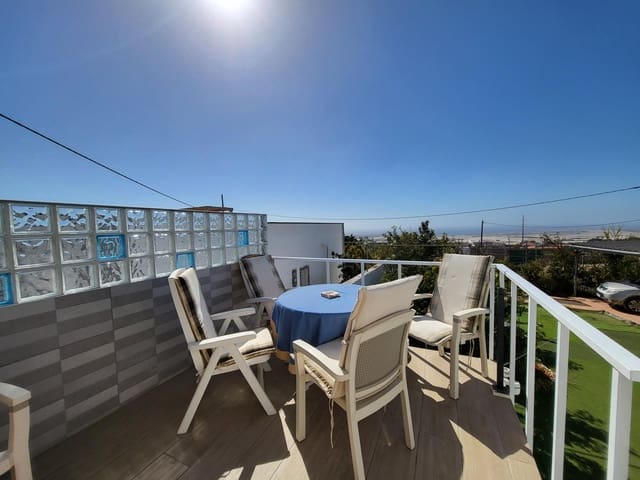 5 soverom Villa til salgs i Buzanada, Arona med garasje - € 580 000 (Ref: 9615631)
