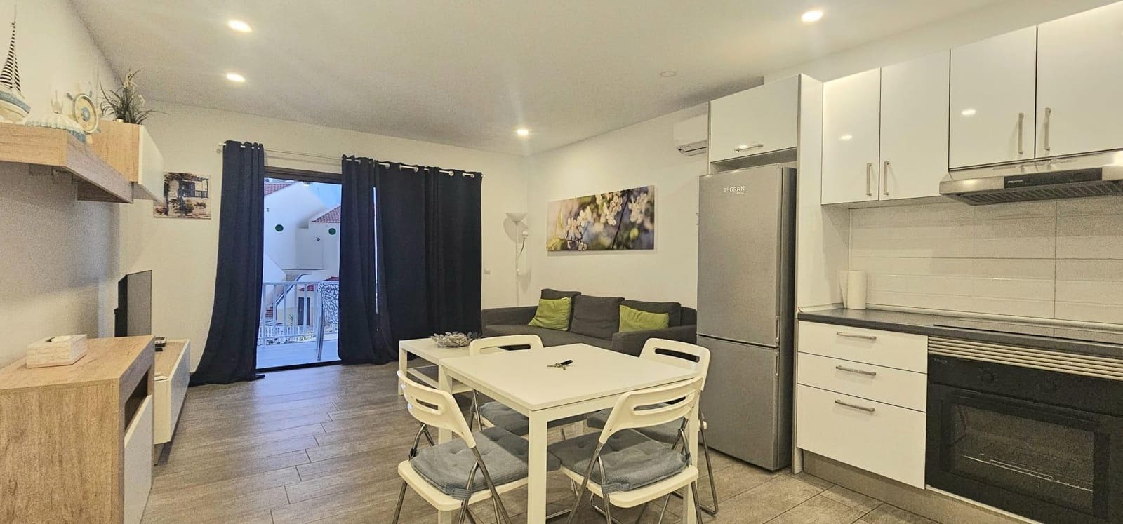 1 Zimmer Apartment zu vermieten in Costa Adeje mit Pool - 1.000 € (Ref: 9622412)