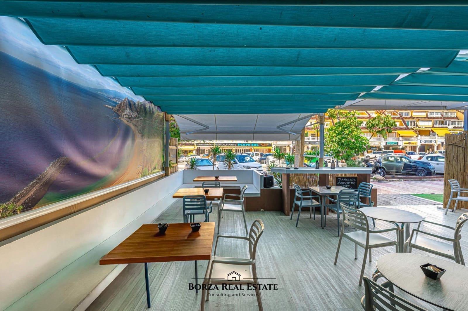 Commercial for rent in Playa de las Americas - € 1,400 (Ref: 9659515)