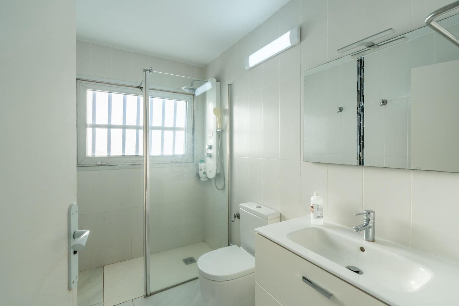 4 sovrum Villa till salu i San Isidro de Abona med pool garage - 699 000 € (Ref: 9759067)