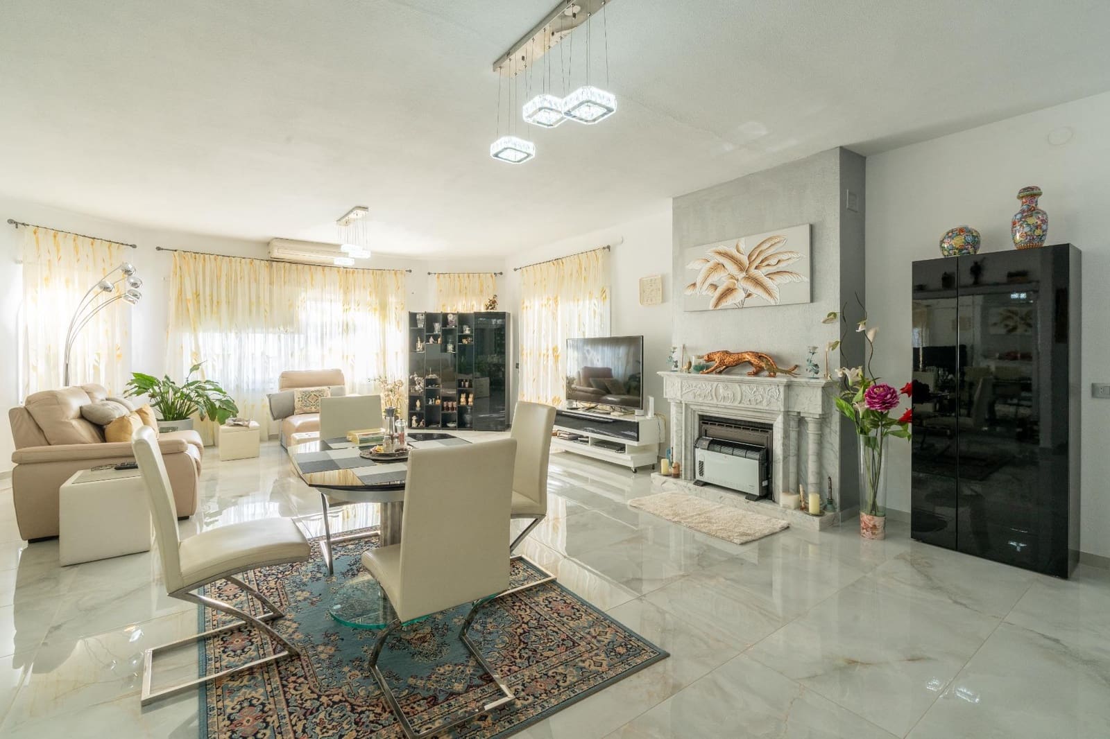 4 sovrum Villa till salu i San Isidro de Abona med pool garage - 699 000 € (Ref: 9759067)