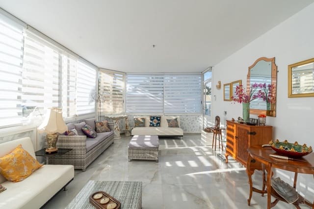 4 sovrum Villa till salu i San Isidro de Abona, Granadilla de Abona med pool garage - 699 000 € (Ref: 9759067)