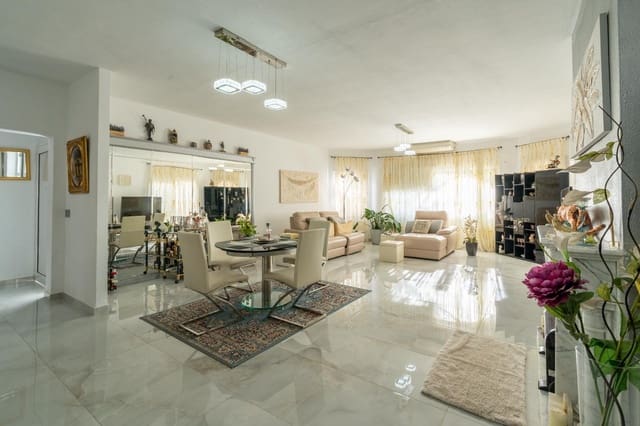 4 sovrum Villa till salu i San Isidro de Abona, Granadilla de Abona med pool garage - 699 000 € (Ref: 9759067)